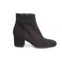 Suede low boot