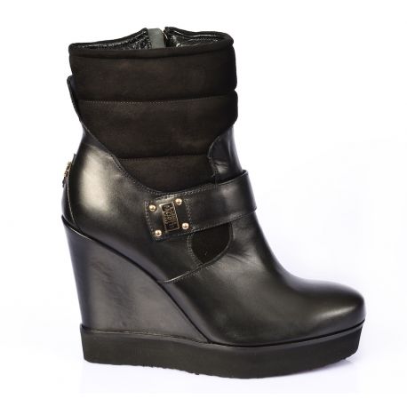 Low boots wedge