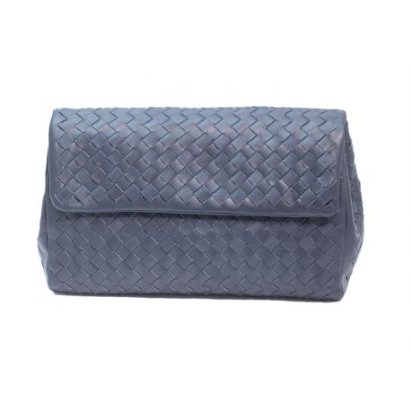 Clutch bag in woven leather