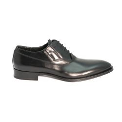 Classic oxford shoes in leather