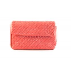 Clutch bag in woven leather