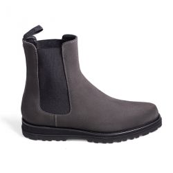 Rubber sole boot